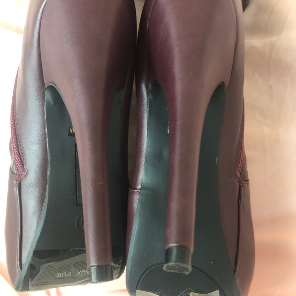 Boots - Picture 6 of 8